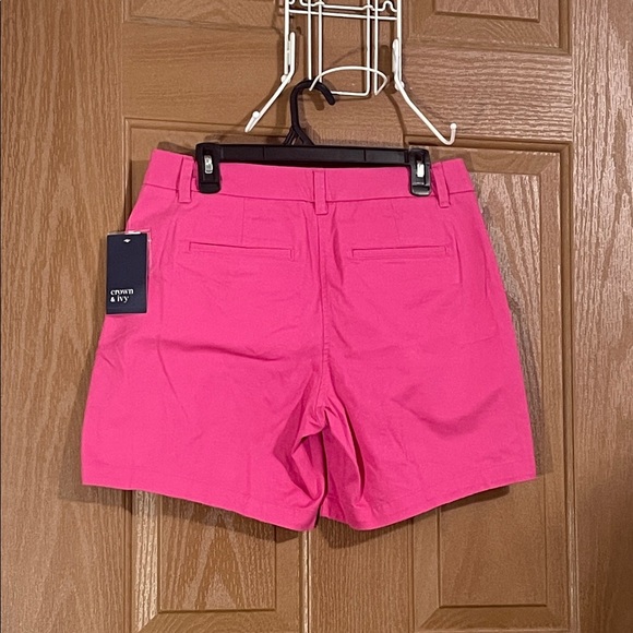 Size 8 Crown & Ivy Vibrant Pink Women's Shorts - Picture 3 of 6